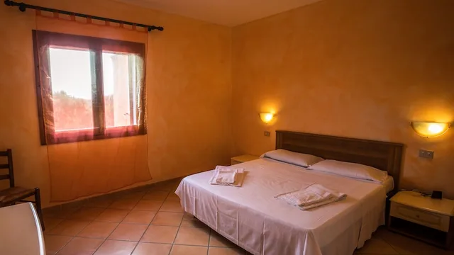 2 Bedrooms, Superior, Apartment, King and Twin Beds, 2 Bathrooms, Sofa، Residence Lu Lamoni Costa Nord 7/10