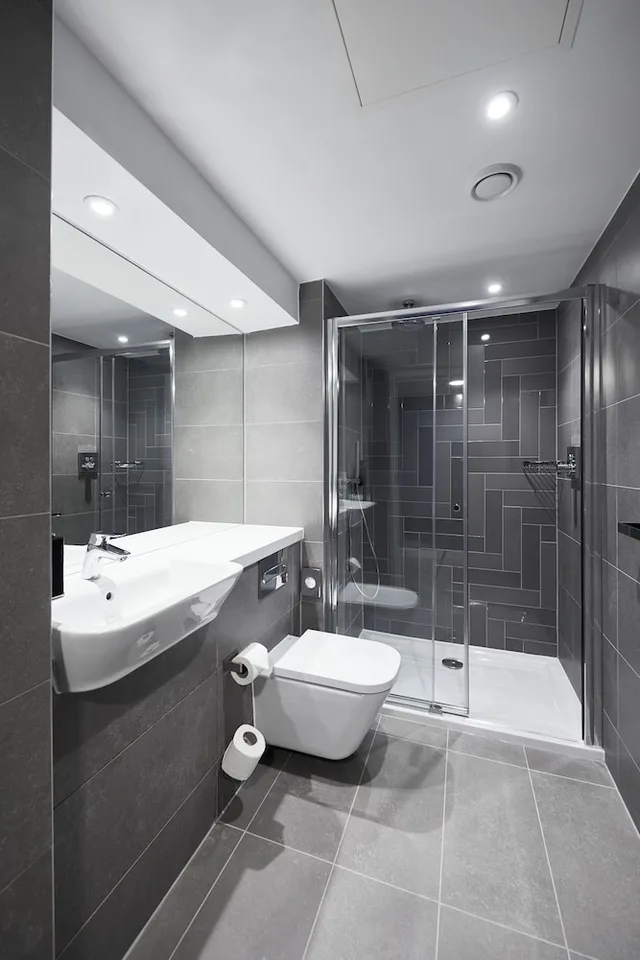 2 Bedrooms, Loft, Suite, 2 King Beds، Roomzzz York City 4/5