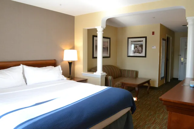 غرفة بسرير كينج، Holiday Inn Express Biddeford 1/2