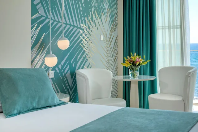 غرفة سوبيريور مفردة بإطلالة على البحر، Ivi Mare - Designed for Adults by Louis Hotels 9/12