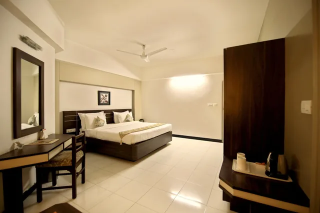 Super, Deluxe, Double Bed، Ashish Palace 4/10