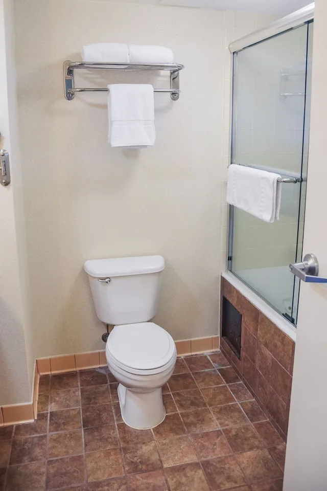 غرفة قياسية بسرير كينج، Chesapeake Beach Resort And Spa 3/4