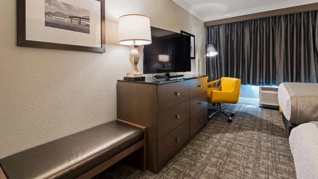 غرفة بسريرين كوين، Best Western Premier Airport/Expo Center Hotel 4/5