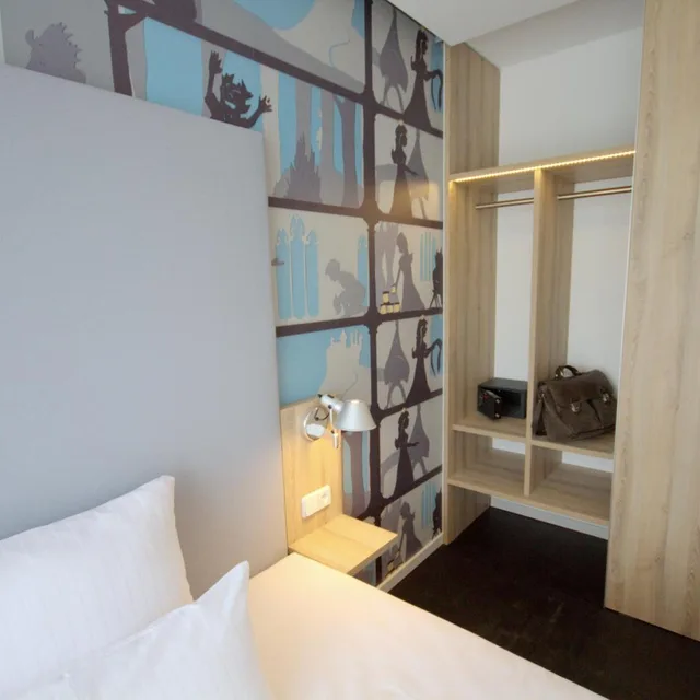 غرفة مفردة، Grimms Potsdamer Platz 3/20