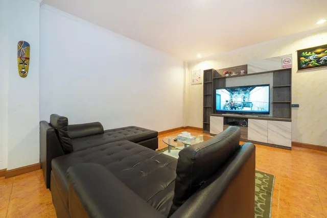 شقة بسريرين منفصلين وسريرين كينج بـ4 غرف نوم بمطبخ، Patong Central Residence & Apartment 9/10