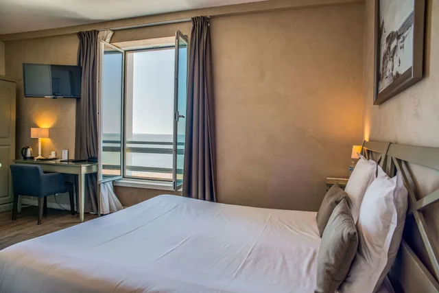 Superior, King Bed, with Extra Bed, Sea View, Best Western Hotel De La Plage 4/10