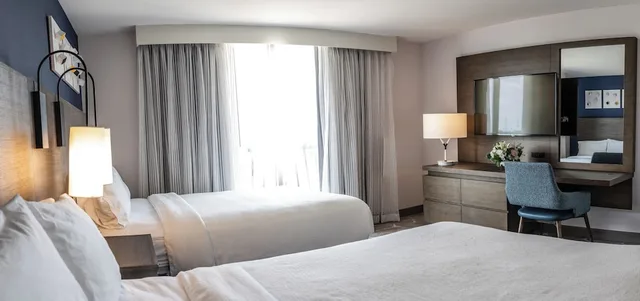 جناح تنفيذي بسرير كينج، Embassy Suites by Hilton Tulsa I-44 1/1