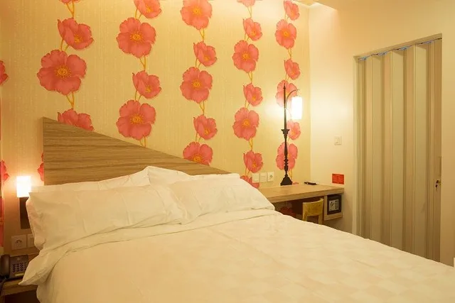 Plus, Studio، deMira Hotel Gubeng Surabaya 1/2