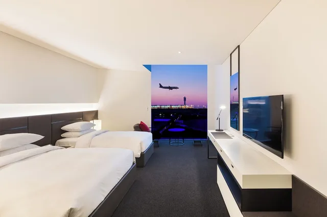 Deluxe, 1 Queen and 1 Single Bed, Mountain View, Hotel Ora Incheon 1/10