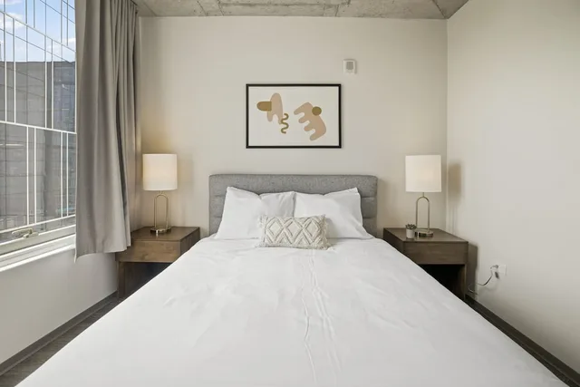 2 Bedrooms, Sky, 2 Queen Beds، Placemakr Premier SoBro 2/3
