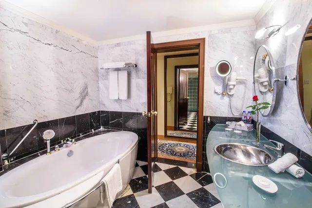 جناح تنفيذي بسرير كينج، Sunday Suites Excelsior Hotel Deira (formerly Sheraton Deira) 6/7