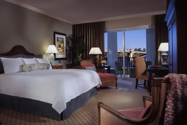 Junior Suite, King Bed, Resort View, Kitchenette، Marina Inn At Grande Dunes 5/8