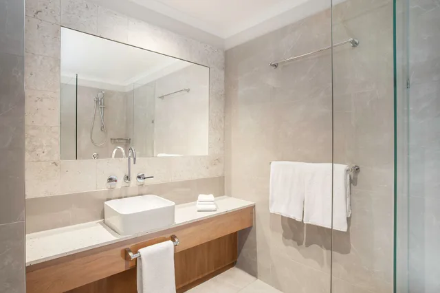 جناح بسرير كينج وسرير كوين بغرفتي نوم، Mantra Heritage Port Douglas 5/7