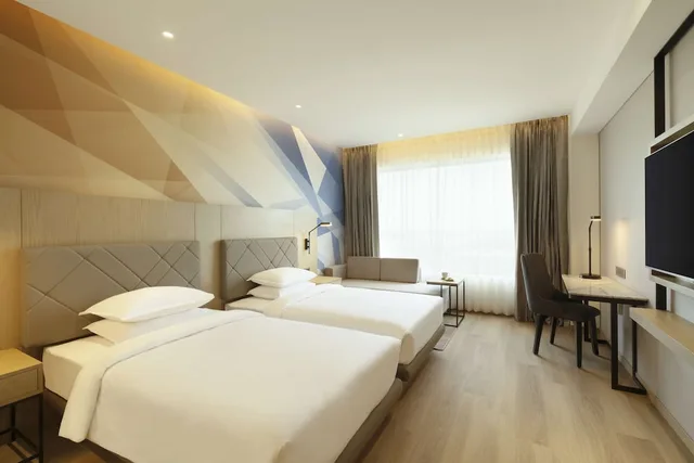 Room, Twin Beds, Hyatt Place Bharuch 2/4