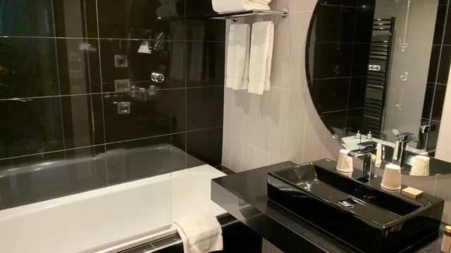 غرفة بريفيليج، Le Canberra 10/10