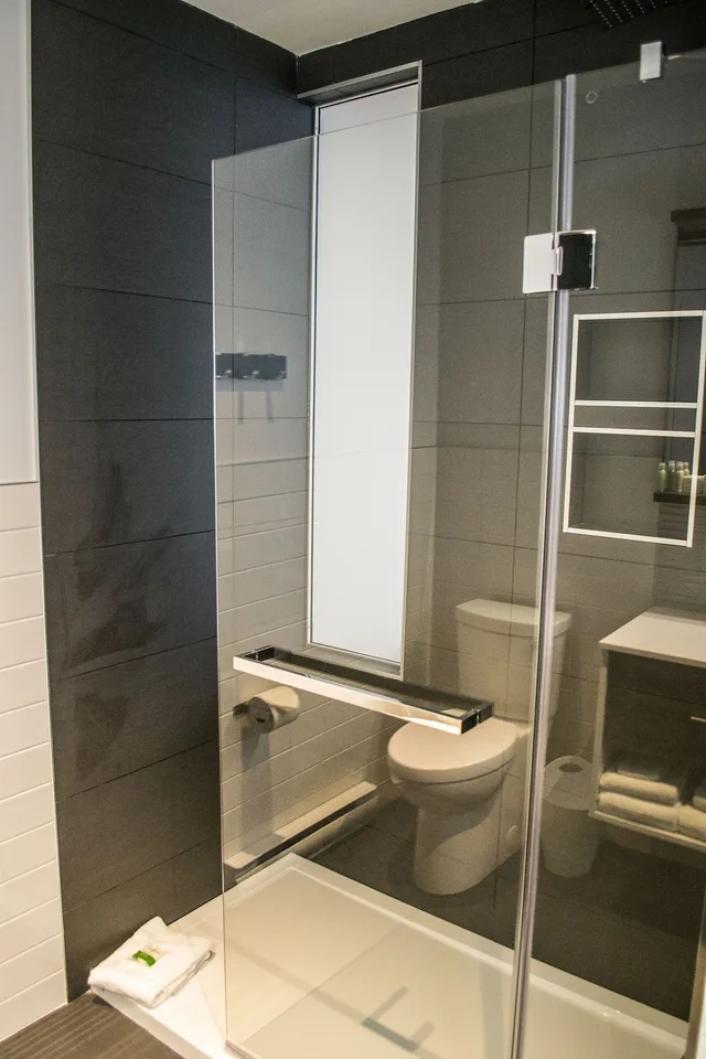 Urban, King Bed, Murphy Bed، Hotel V 4/5