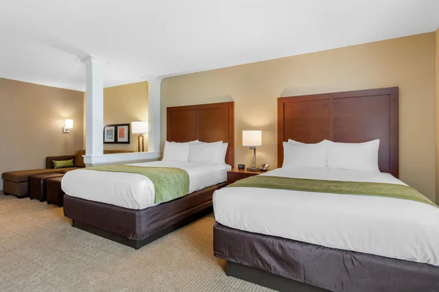 جناح بسريرين كوين، Comfort Inn & Suites At Crossplex Village 2/10