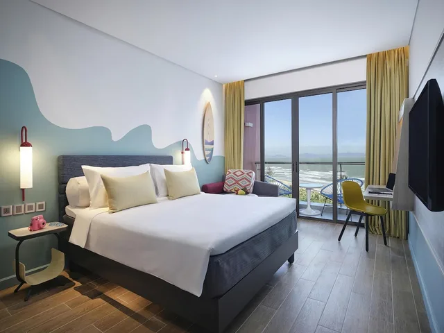 Premium, Queen Bed, Sea View, Balcony, ibis Styles Vung Tau 3/5