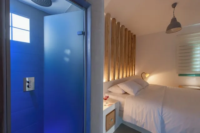 Premium, Suite, Double Bed, Caldera View, Sofa, Plunge Pool، Neptune Luxury Spa Suites 2/3