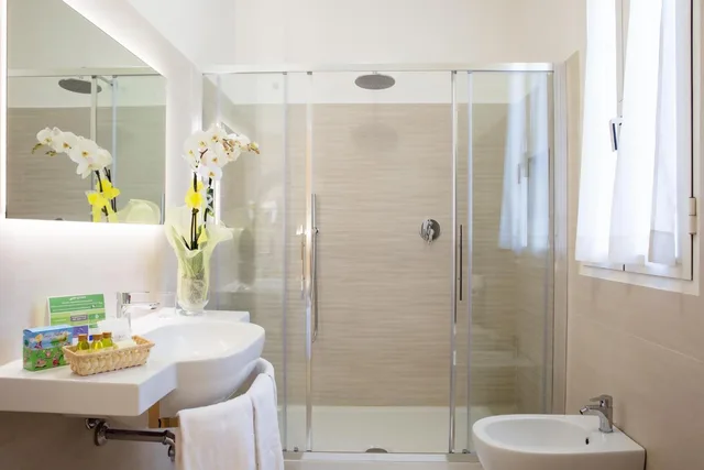 غرفة بسرير مزدوج أو سريرين منفصلين، Hotel Rosmarina 1/2