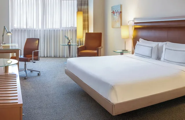 Melia, Twin Beds، Melia Valencia Palacio de Congresos Formely Hilton Valencia 5/10