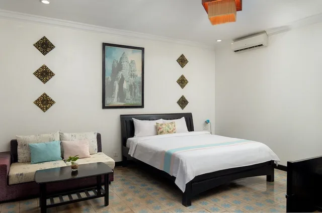غرفة متصلة ديلوكس بسرير مزدوج وسريرين منفصلين، La Residence WatBo Hotel 4/10