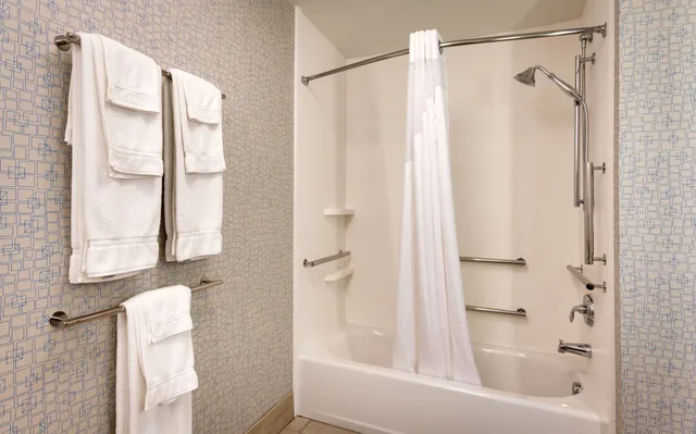 غرفة قياسية بسريرين كوين، Holiday Inn Express Hotel And Suites el Paso I 10 East 8/10