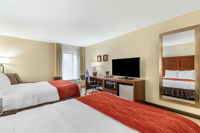 غرفة بسريرين كوين، Comfort Inn & Suites Clemson - University Area 3/10