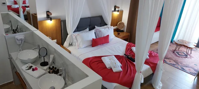 Honeymoon, Harmony, Suite, Sea Side, Private Pool، Cavo Orient Beach Hotel 6/6