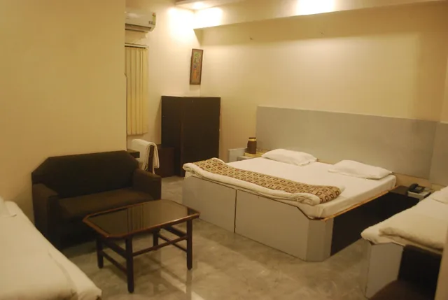 غرفة عائلية بسرير كوين، Hotel New Sunder 3/3