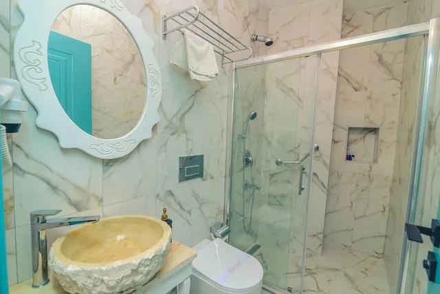 غرفة فاخرة رباعية بسرير كوين وسرير فردي، Bedirhan Konak Otel 2/2