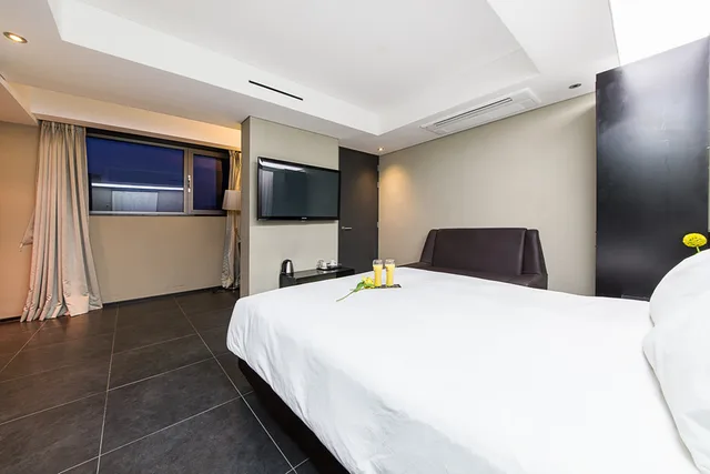 Deluxe, Twin Beds, Starhills Hotel 4/7