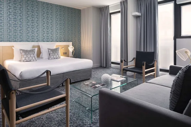 جناح جونيور بسريرين منفصلين مع أريكة، Hotel Paris Bastille 3/10
