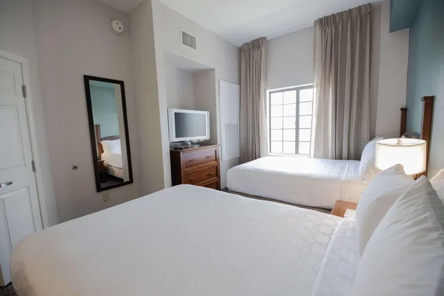 جناح بسريرين مزدوجين وسرير كينج بغرفتي نوم، Sonesta Es Suites Baton Rouge University At Southgate 4/10