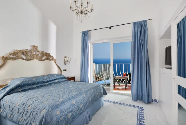 غرفة ديلوكس بسرير مزدوج بإطلالة على المتنزه، Grand Hotel Quisisana 2/5