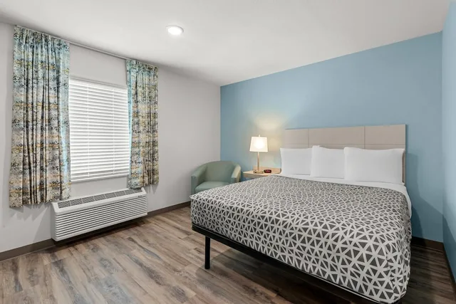 جناح بسرير كوين لذوي الإعاقة، WoodSpring Suites Atlanta Canton 2/10