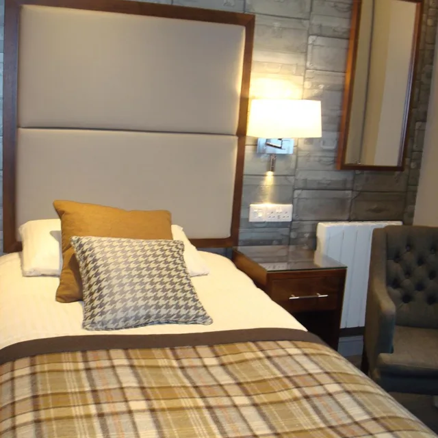 Room, Single, Loch View، Cruachan Hotel 1/2