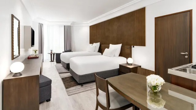 Deluxe, Twin Beds, Haram Courtyard View، زمزم بولمان مكة(Pullman ZamZam Makkah) 9/13