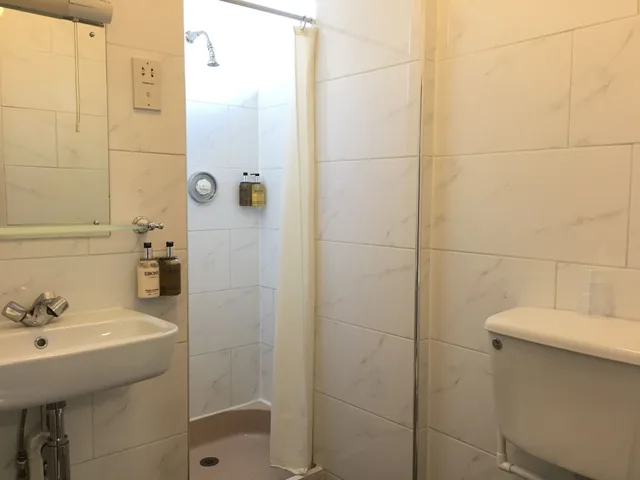 غرفة مفردة كبيرة، Mitre House 6/6