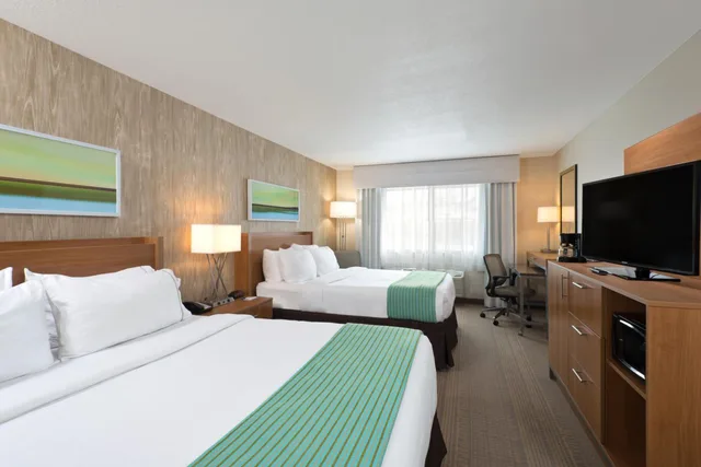 غرفة بسريرين كوين بشرفة، Holiday Inn Express And Suites Fraser Winter Park Area Formerly the Pinnacle Lodge 4/7