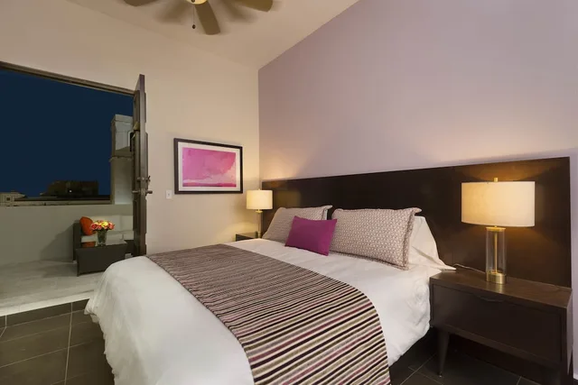 Suite, Murphy Bed, Terrace، Decanter Hotel 2/4