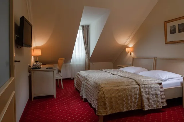 غرفة اقتصادية بسريرين منفصلين، Schlosspark Spa Hotel 2/5
