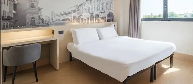 غرفة سوبيريور بسرير مزدوج، B&B Hotel Faenza 1/2