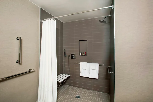 غرفة بسرير كينج، Fort Lauderdale Marriott Coral Springs Hotel & Convention Center 2/2