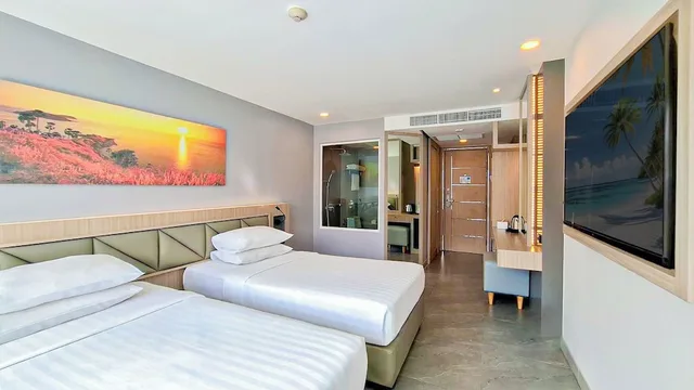 غرفة بريميوم سوبيريور بسريرين منفصلين، Clarian Hotel Beach Patong 1/10