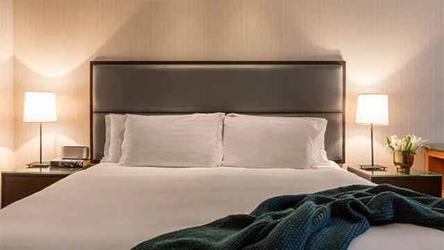 Oaks Gold Coast Hotel, Surfers Paradise, Gold Coast 17/75