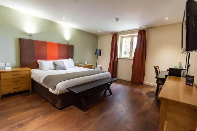 غرفة قياسية بسرير مزدوج، Great Hallingbury Manor, BW Signature Collection 5/10