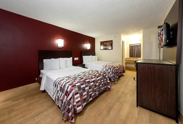 غرفة قياسية بسريرين مزدوجين لذوي الإعاقة، Red Roof Inn New Orleans Westbank 2/4
