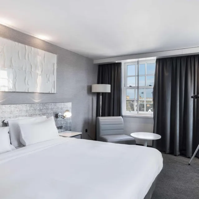 جناح جونيور، Radisson Blu Hotel, Edinburgh City Centre 1/10