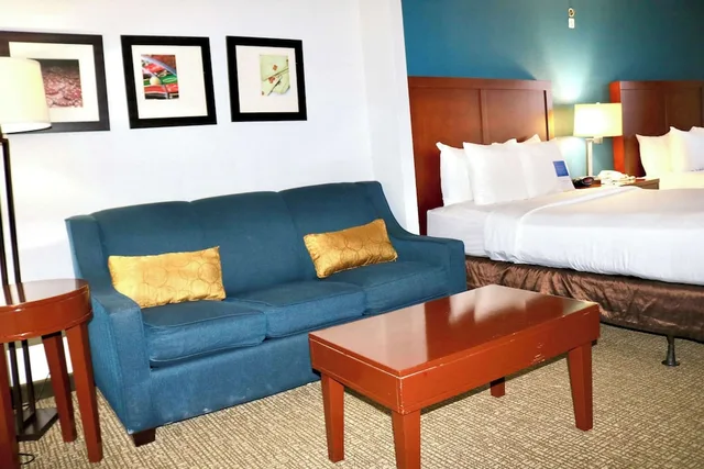 جناح بسريرين مزدوجين، Comfort Suites Near Casinos 10/10